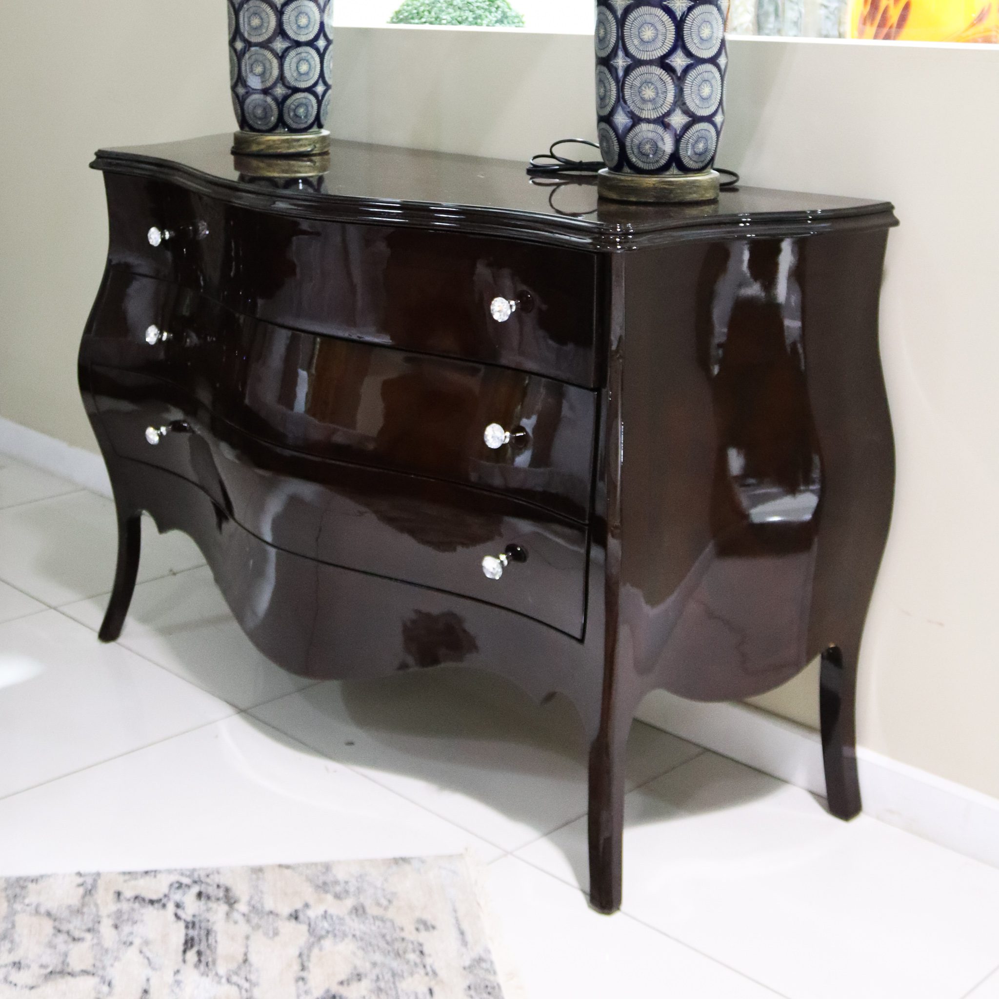Bombay Classic Chest of Drawers Walnut