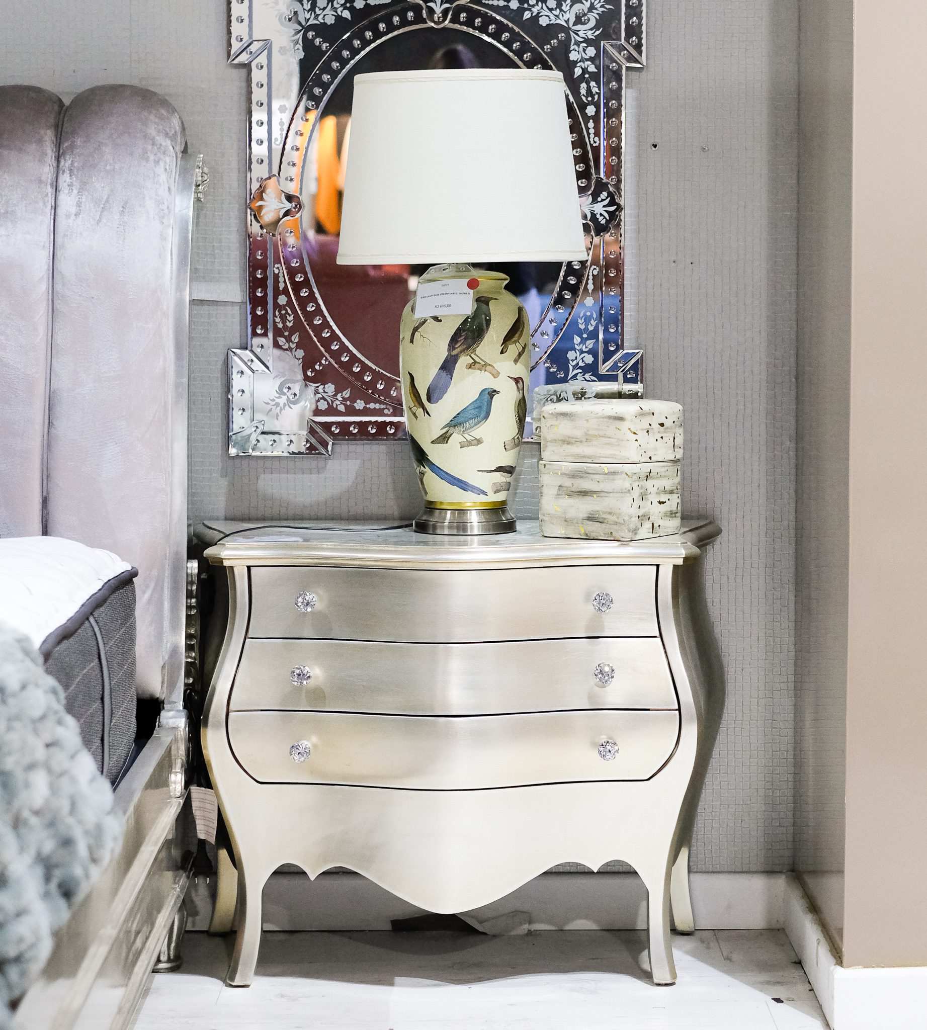 Classic Silver Pedestal